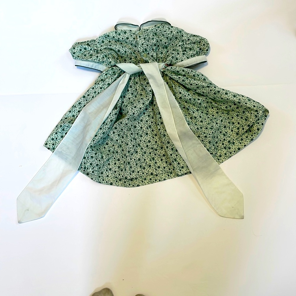 1970s Vintage dress! From Saks Fifth Avenue for 3 years of age. Polyester Cotton